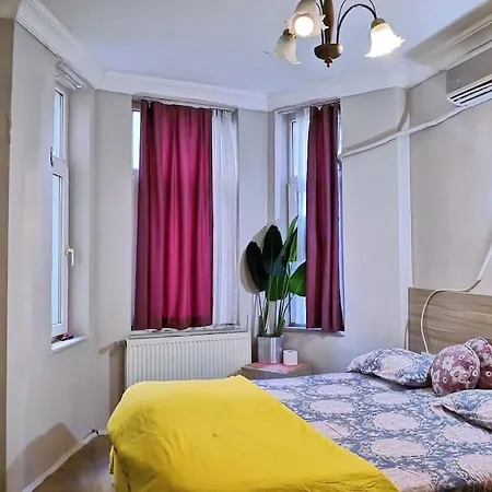 Beyoglu Taksim'de Studyo Daire Daire İstanbul